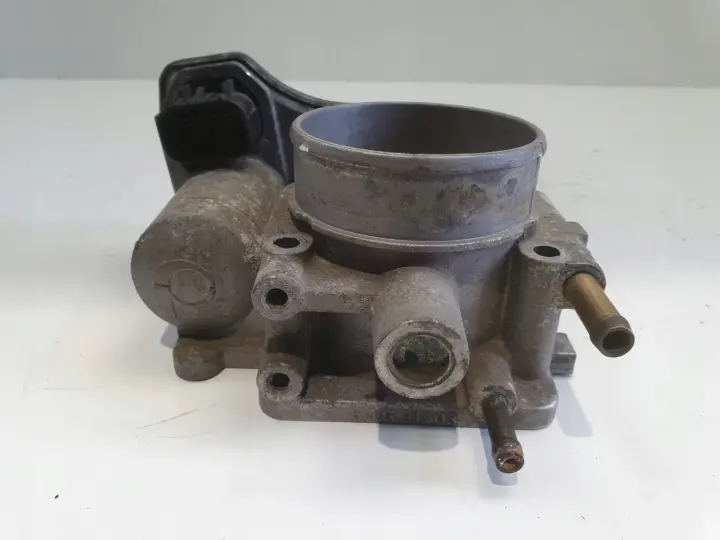 Opel Vectra C 1.8 16V PRZEPUSTNICA 09128518
