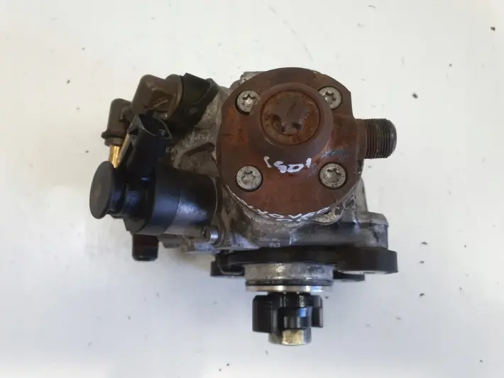 Volvo S60 II V60 2.0 D D3 POMPA WTRYSKOWA paliwa 0445010618