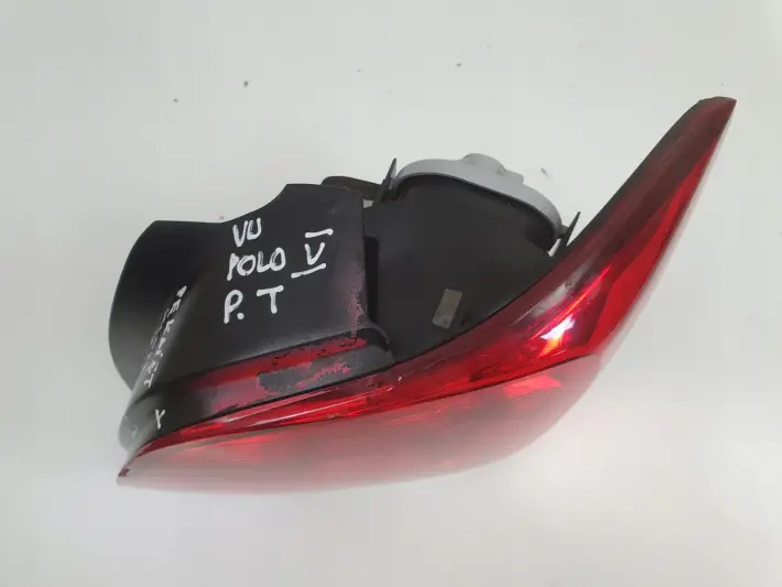 VW Polo V 09-14r TYLNA LAMPA PRAWA prawy tył pasażera