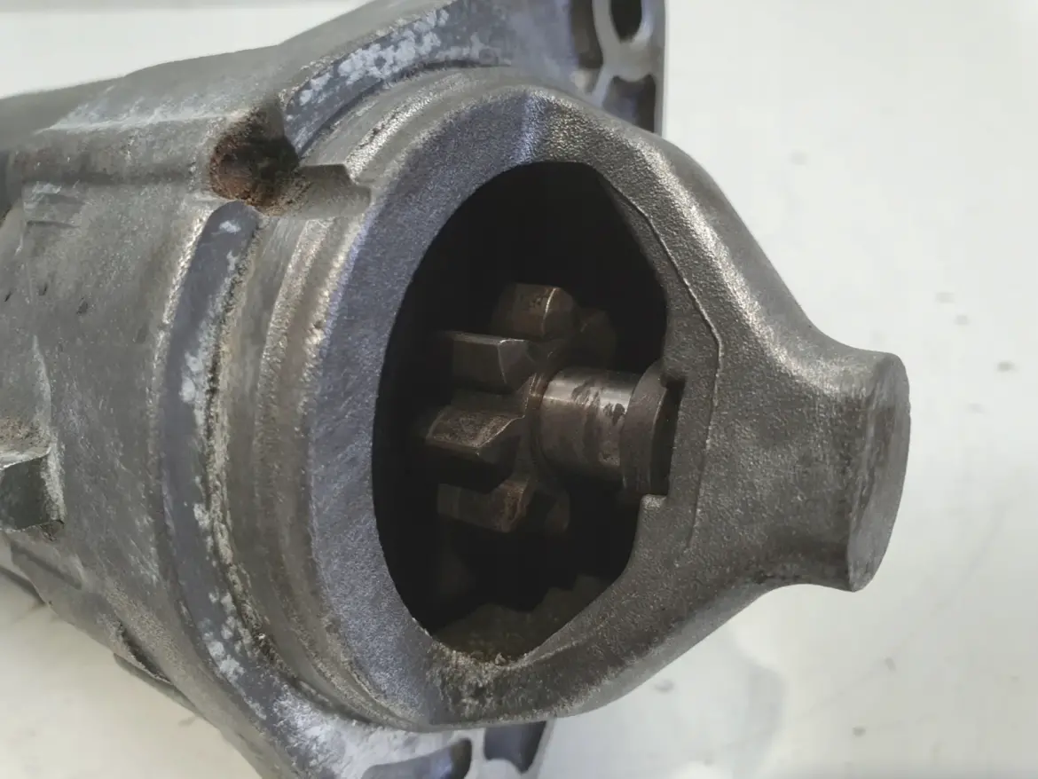 Nissan Almera N16 1.5 16V ROZRUSZNIK valeo 23300-9F66B