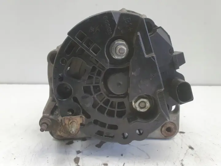 VW Bora 1.9 TDI ALTERNATOR bosch 06F903023F 140A