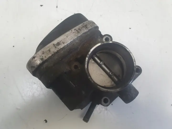 Mini Cooper R50 R53 1.6 16V PRZEPUSTNICA 7509043