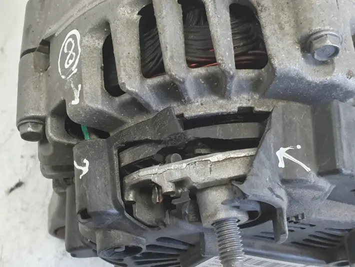 Dacia Dokker 1.2 TCe ALTERNATOR 231007842R 2612719A