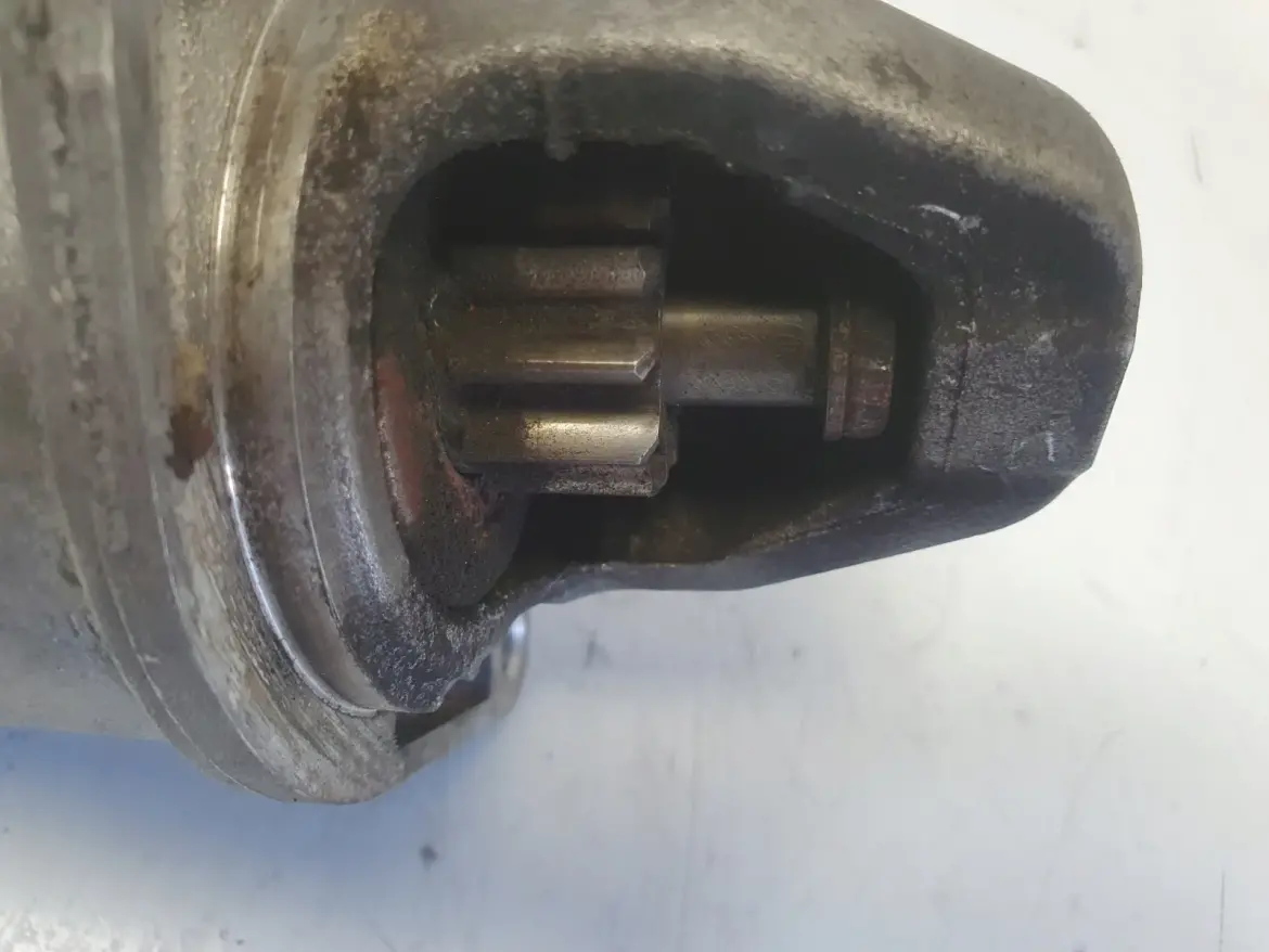 Fiat 500 1.3 MultiJet M-JET ROZRUSZNIK bosch 0001138012