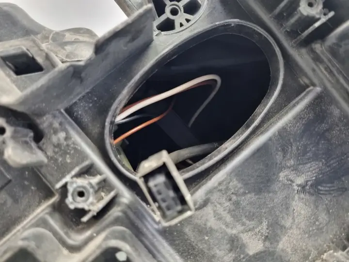 Volvo S80 II V70 III XENON PRZEDNIA LAMPA LEWA lewy przód EUROPA 31214347
