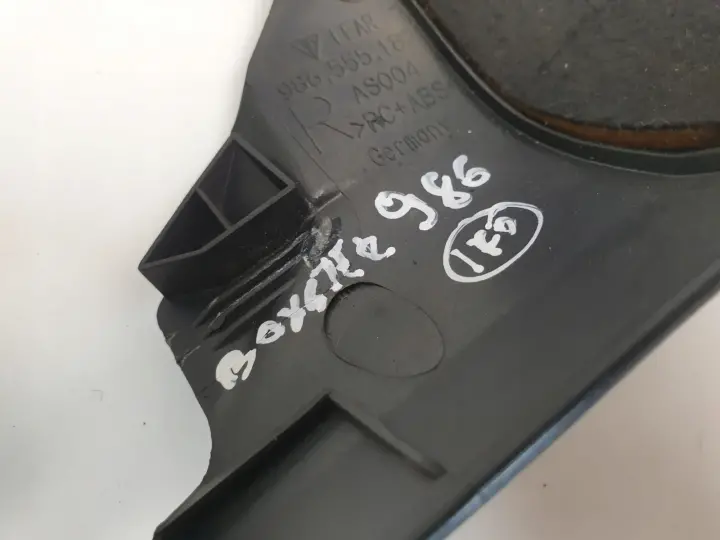 Porsche Boxster 986 PRAWA OSŁONA SŁUPKA Maskownica