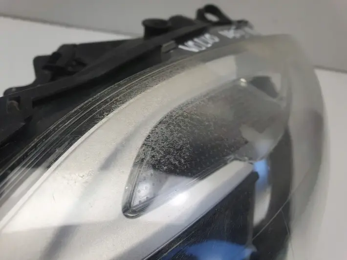 VOLVO V40 II 12-19r PRZEDNIA LAMPA PRAWA PRAWY PRZÓD europa 31283327