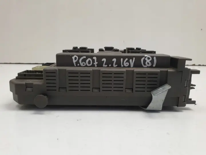 Peugeot 607 2.2 MODUŁ BSI Skrzynka bezpieczników