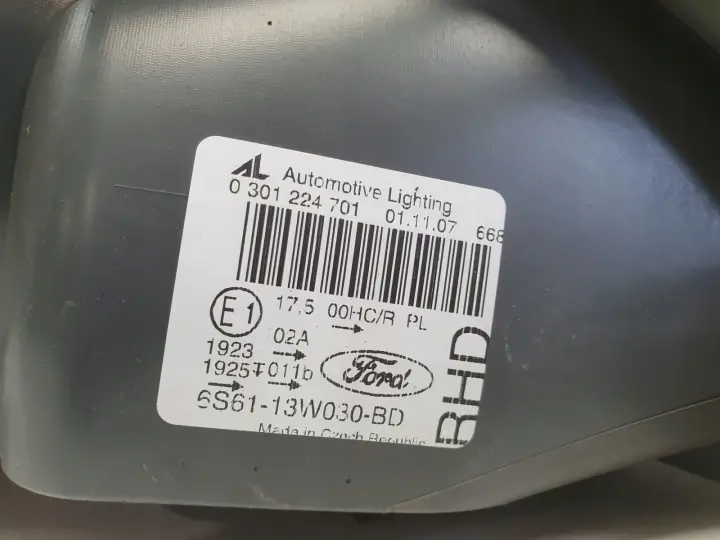 Ford Fiesta MK6 LIFT 05-08r PRZEDNIA LAMPA LEWA LEWY PRZÓD anglik