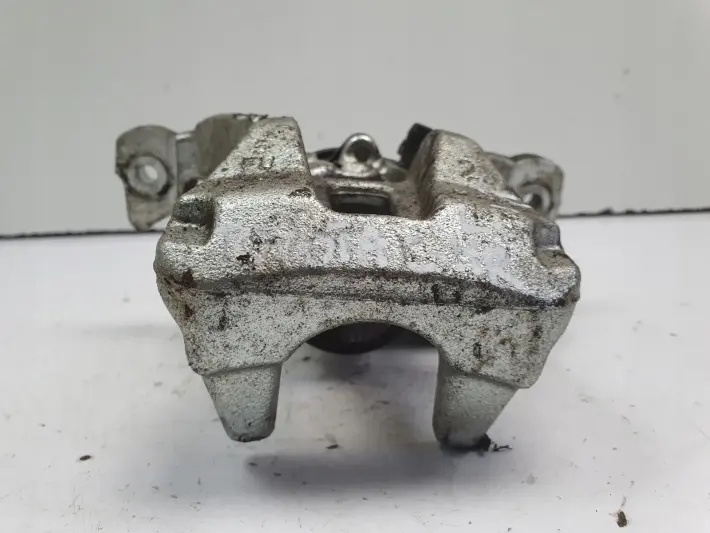 Toyota C-HR TYLNY ZACISK HAMULCOWY lewy tył A006B119B