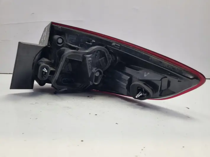 Renault Megane III kombi TYLNIA TYLNA LAMPA LEWA lewy tył 265550010R