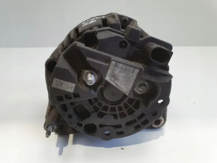 VW Golf V 1.6 FSI ALTERNATOR 03C903023D 110A bosch