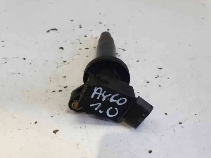 Toyota Aygo Yaris II 1.0 12V 1KR CEWKA ZAPŁONOWA 90919-T2002