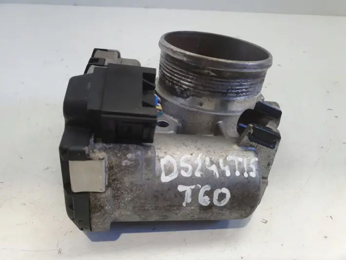 Volvo S40 II V50 2.4 D5 PRZEPUSTNICA 31216665 0280750520