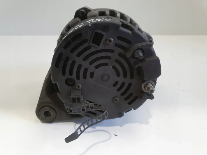 Audi A4 B5 1.8 T ALTERNATOR bosch 0123310022 70A