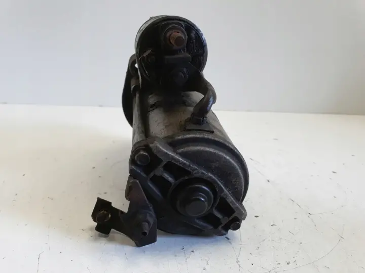 Audi A4 B5 1.9 TDI ROZRUSZNIK 068911024E valeo