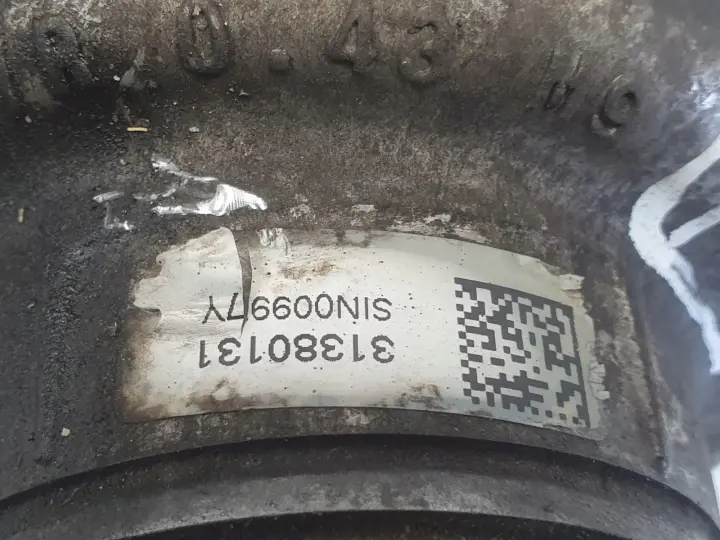 Volvo V40 II 2.0 D3 TURBOSPRĘŻARKA turbo 31380131