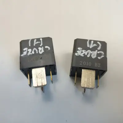 Chevrolet Cruze J305 2.0 VCDI PRZEKAŹNIK 13500120