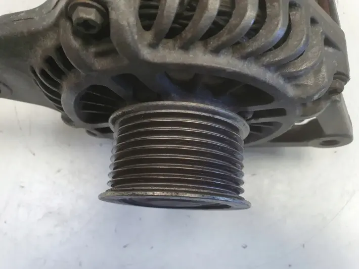 Mazda 3 II BL 2.2 MZR CD ALTERNATOR
