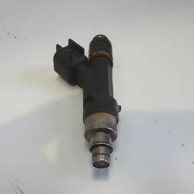 Ford Mondeo MK4 2.0 16V WTRYSKIWACZ wtrysk 0280158105