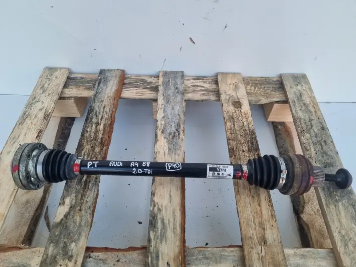 Audi A4 B8 2.0 TDI PRAWA TYLNA PÓŁOŚ półośka prawy tył pasażera 8K0501203M