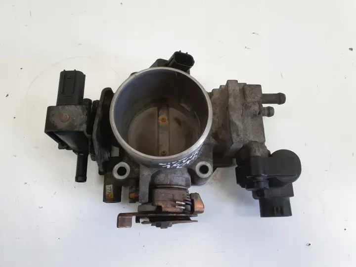 Honda Civic VII 1.6 VTEC PRZEPUSTNICA