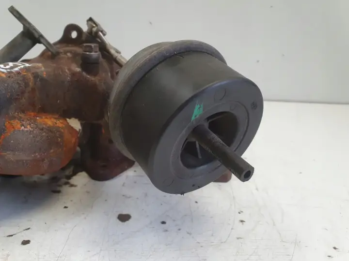 Volvo V60 II 2.0 D4 TURBOSPRĘŻARKA turbo 32240493 32240494