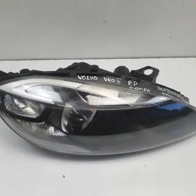 VOLVO V40 II 12-19r PRZEDNIA LAMPA PRAWA PRAWY PRZÓD europa 31283327