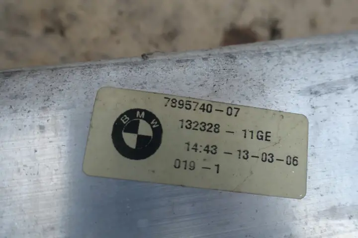 BMW E60 M5 5.0 V10 BELKA PRZEDNIEGO ZDERZAKA przód