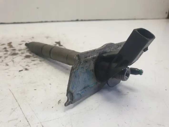 Audi A6 C6 2.7 TDI V6 WTRYSKIWACZ wtrysk 0445115054 059130277AJ