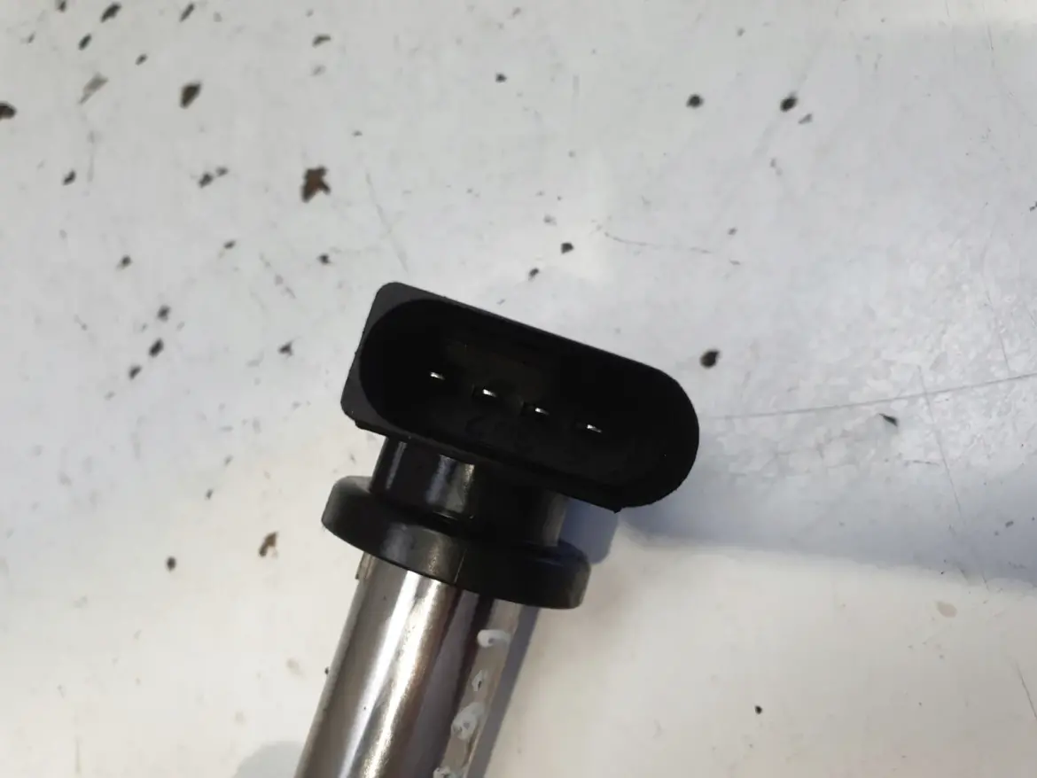 Audi A3 II 8P 1.6 FSI CEWKA ZAPŁONOWA CE20030 delphi