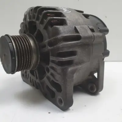 Renault Megane III 1.5 DCI ALTERNATOR 231000026R valeo