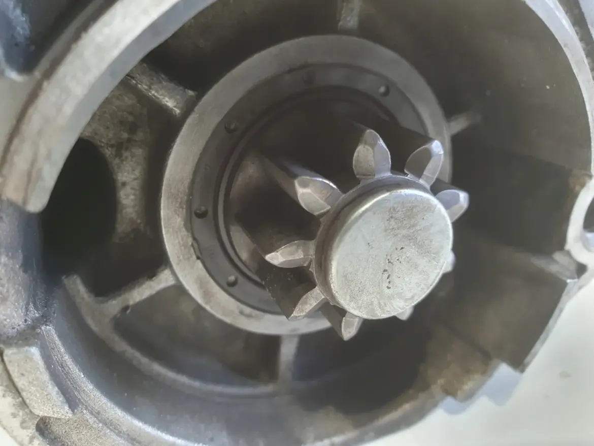 Audi A4 B6 1.9 TDI ROZRUSZNIK 0001124020 bosch