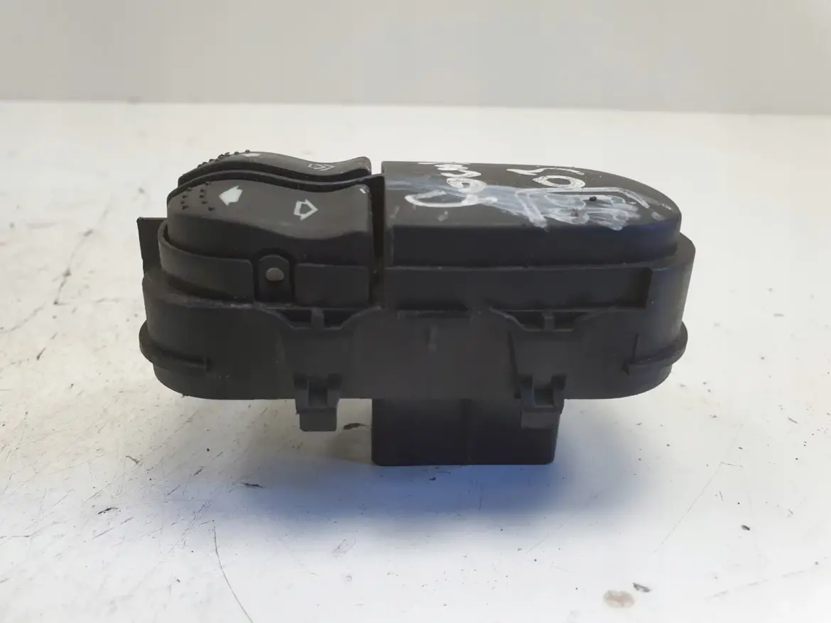 Ford Focus mk1 PRZEŁĄCZNIK SZYB panel lusterek YS4T-14529-BA