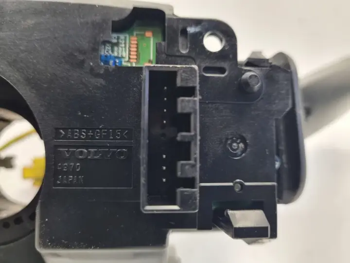 Volvo V70 II XC90 I PRZEŁĄCZNIK ZESPOLONY Pająk taśma manetka 30669744