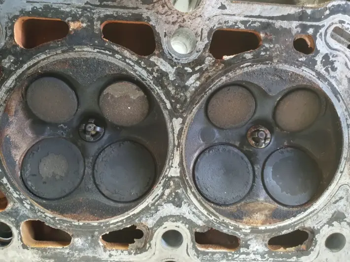 Mini Cooper R50 R53 1.6 16V GŁOWICA CYLINDRÓW 04777751AB