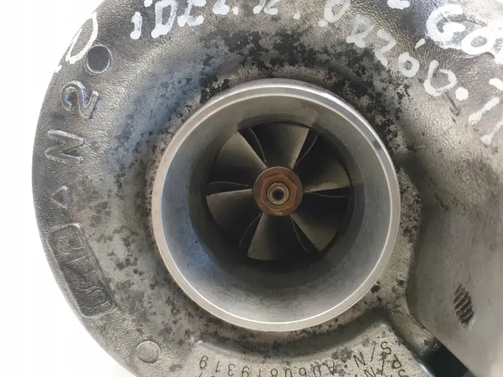 BMW E90 E91 2.0 D TURBOSPRĘŻARKA turbo 7795496