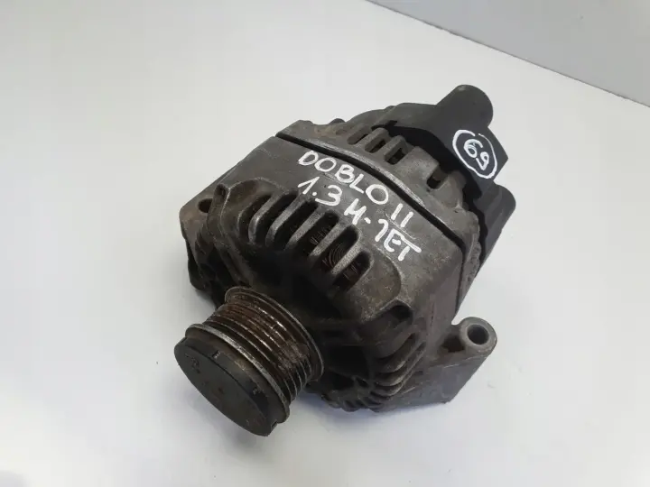Fiat Doblo II 1.3 M-JET ALTERNATOR 51944878 120A valeo