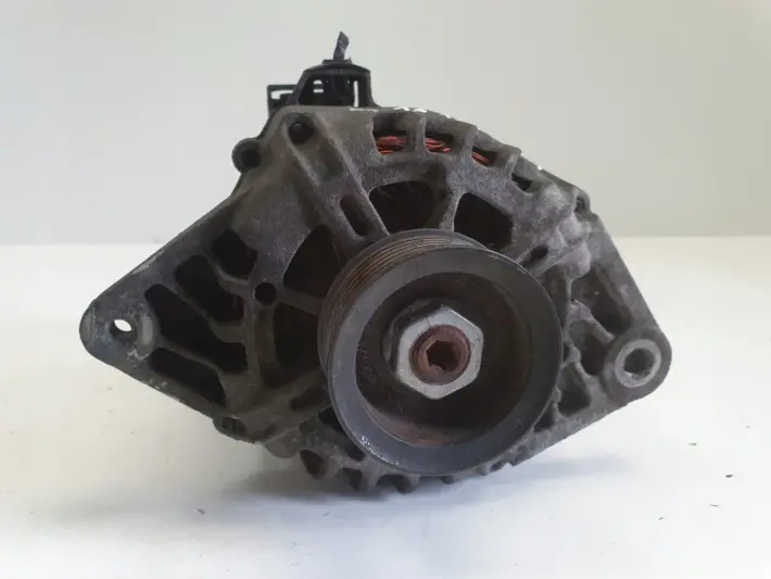 Hyundai i30 1.6 16V ALTERNATOR 90A 2655447 valeo 37300-2B101