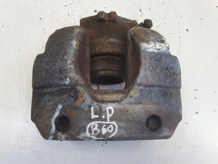Volvo XC60 I PRZEDNI ZACISK HAMULCOWY lewy przód kierowcy 31423311