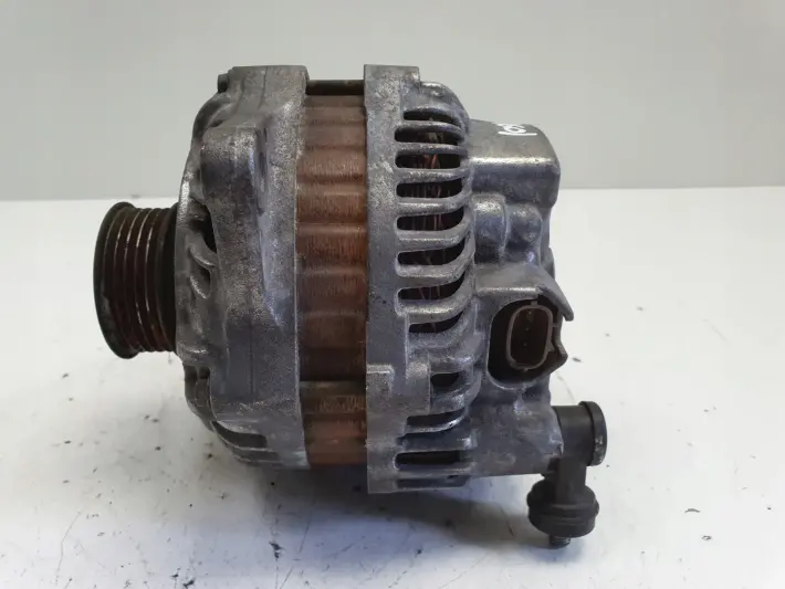 Subaru Impreza II 2.0 i ALTERNATOR 23700AA521