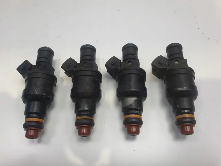 Audi A4 B5 1.8 20V WTRYSKIWACZ wtrysk 0280150444