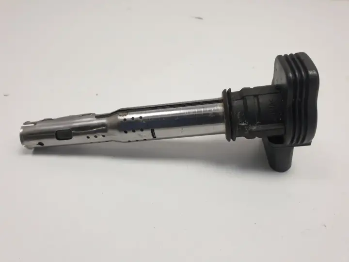 VW Golf V 2.0 FSI CEWKA ZAPŁONOWA oryginał 07K905715F