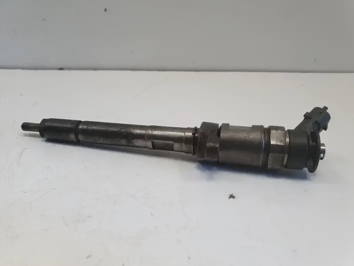Ford Focus MK2 II 1.6 TDCI WTRYSKIWACZ wtrysk 0445110353