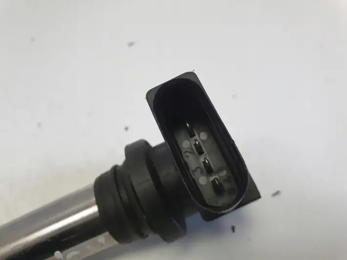 Seat Ibiza III 1.4 16V CEWKA ZAPŁONOWA 036905715F