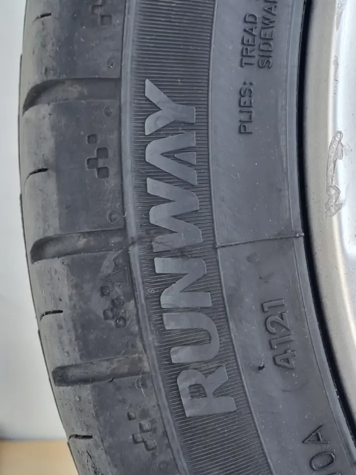 Vw FELGA ALUMINIOWA KOŁO ZAPASOWE zapas R17 5x112 ET54 Runway 225/45 2021R