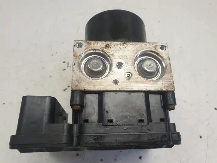 Volvo V70 III XC70 II POMPA ABS hamulcowa 31329139