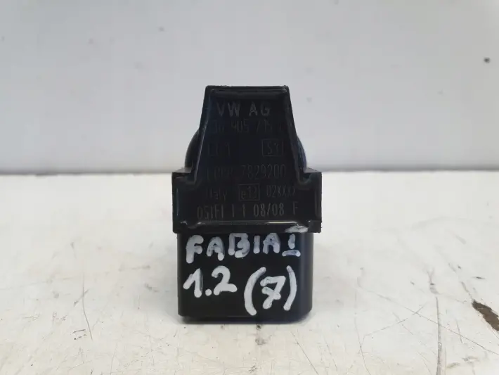 Skoda Fabia I 1.2 12V CEWKA ZAPŁONOWA 036905715E