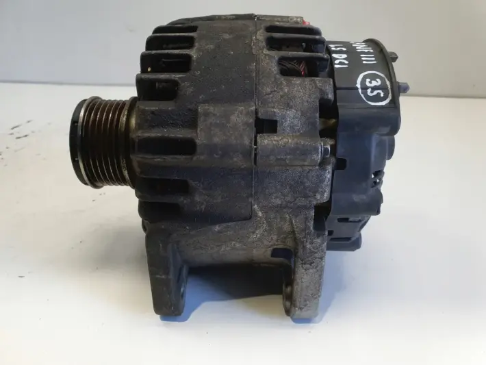 Renault Megane III 1.5 DCI ALTERNATOR 231000026R valeo