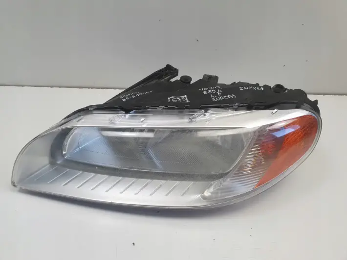 Volvo S80 II V70 III 07-13r PRZEDNIA LAMPA LEWA lewy przód EUROPA 31214351